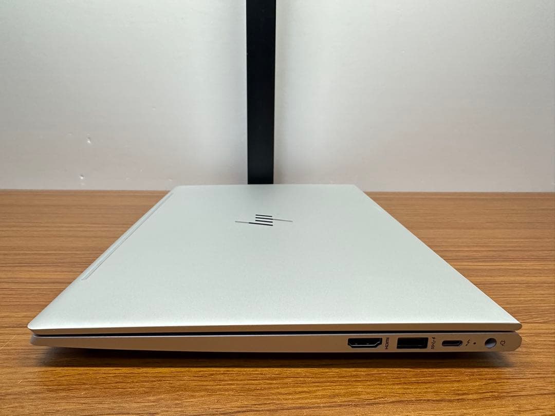 4.HP Elitebook 630 G9 12世代 i5 8/256Gb