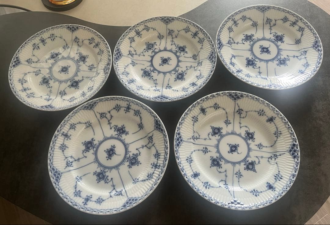 ロイヤルコペンハーゲン　ブルーフルーテッド ハーフレース プレート 19cm