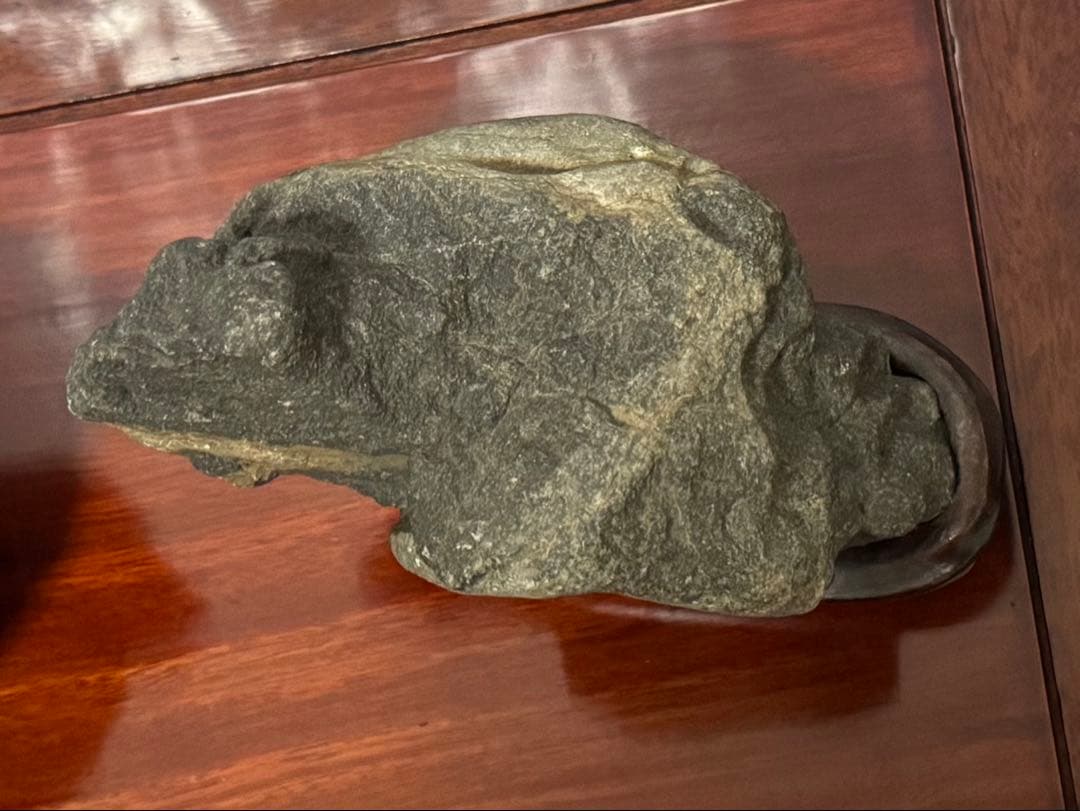 水石 雷鳥石 天然石 仙見川石 仙見石 新潟県産 2点セット 木製台座付き