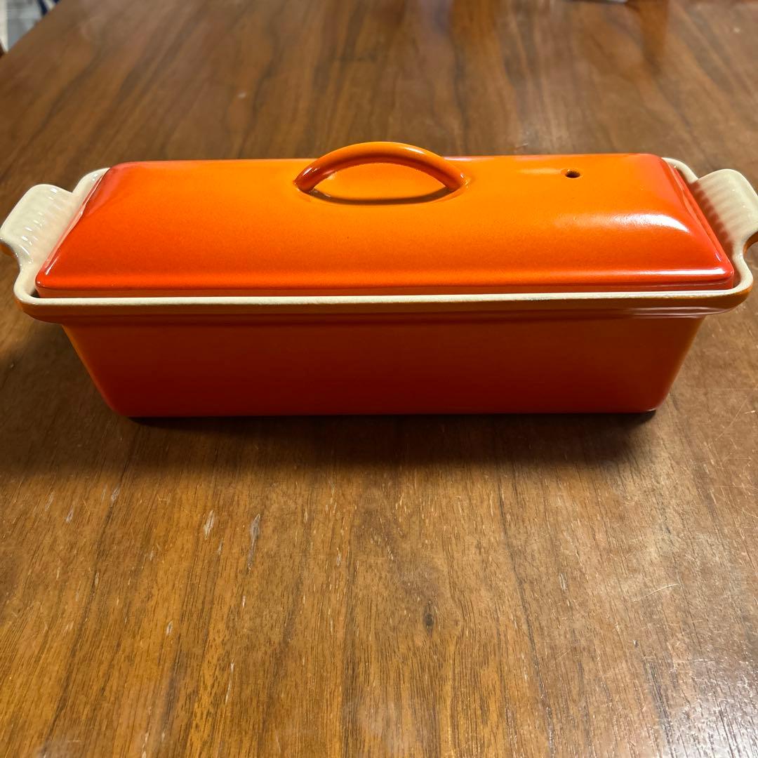 LE CREUSET テリーヌ型　オレンジ 約28cm