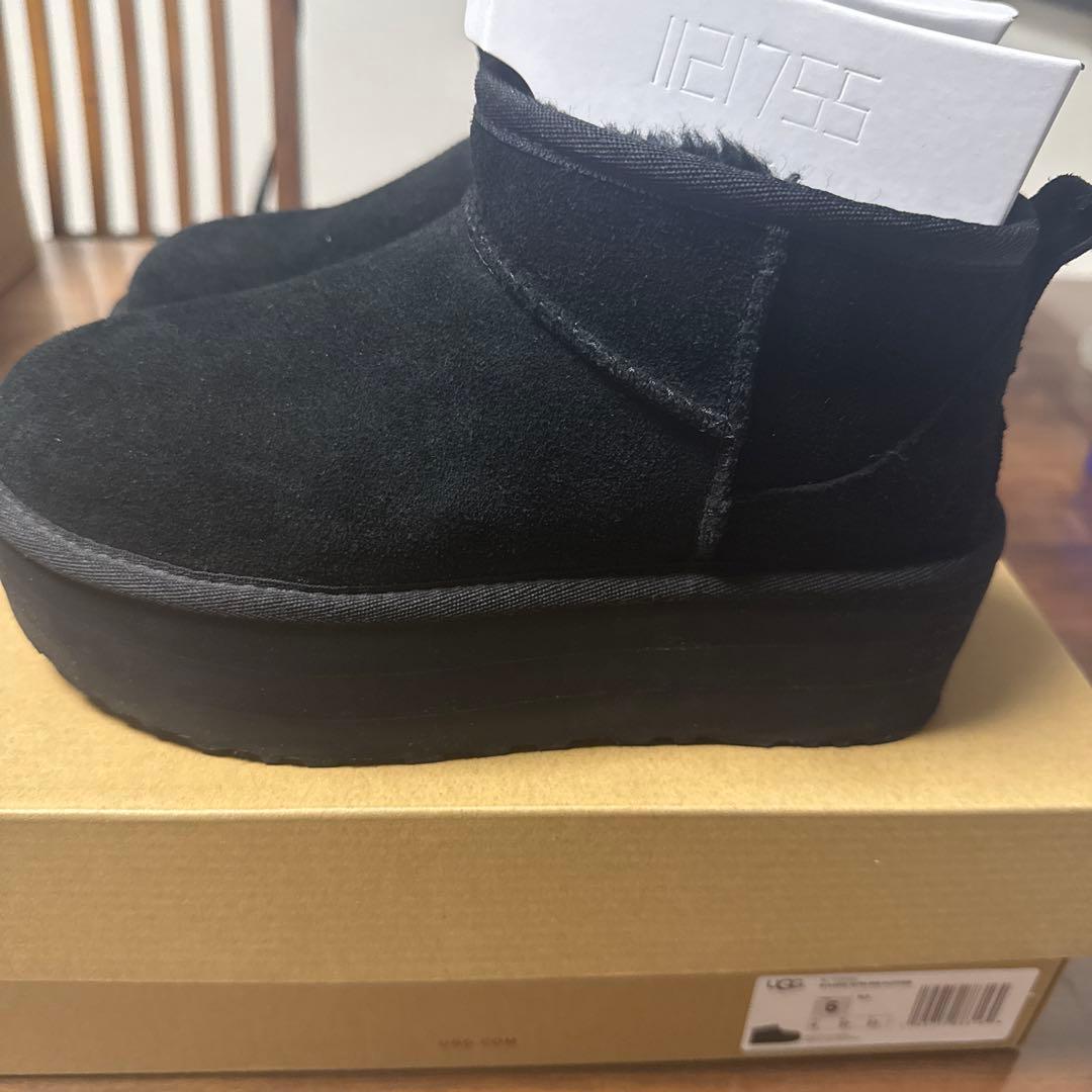 UGG W CLASSIC ULTRA MINI PLATFORM 6 ブラック