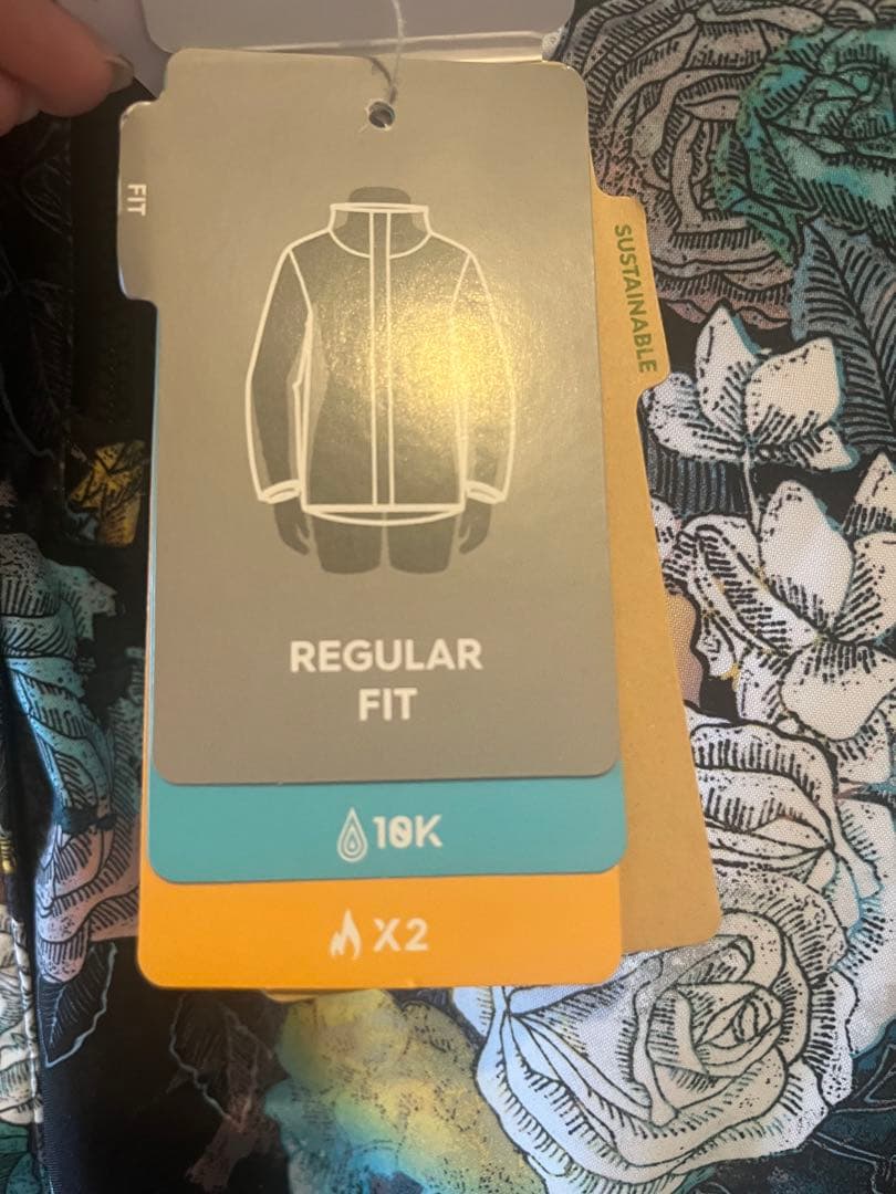 o*3様 【未使用品】ROXY スノーボードウェア　スキーウェア上のみ　ウエアー