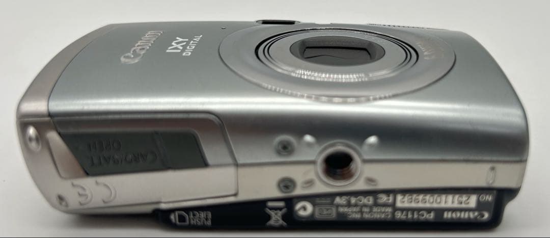 Canon コンパクトデジタルカメラ　IXY DIGITAL 800IS