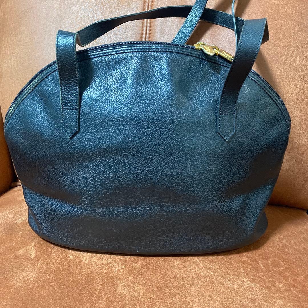 YVES SAINT LAURENTイヴサンローランロゴ刺繍 レザーハンドバッグ