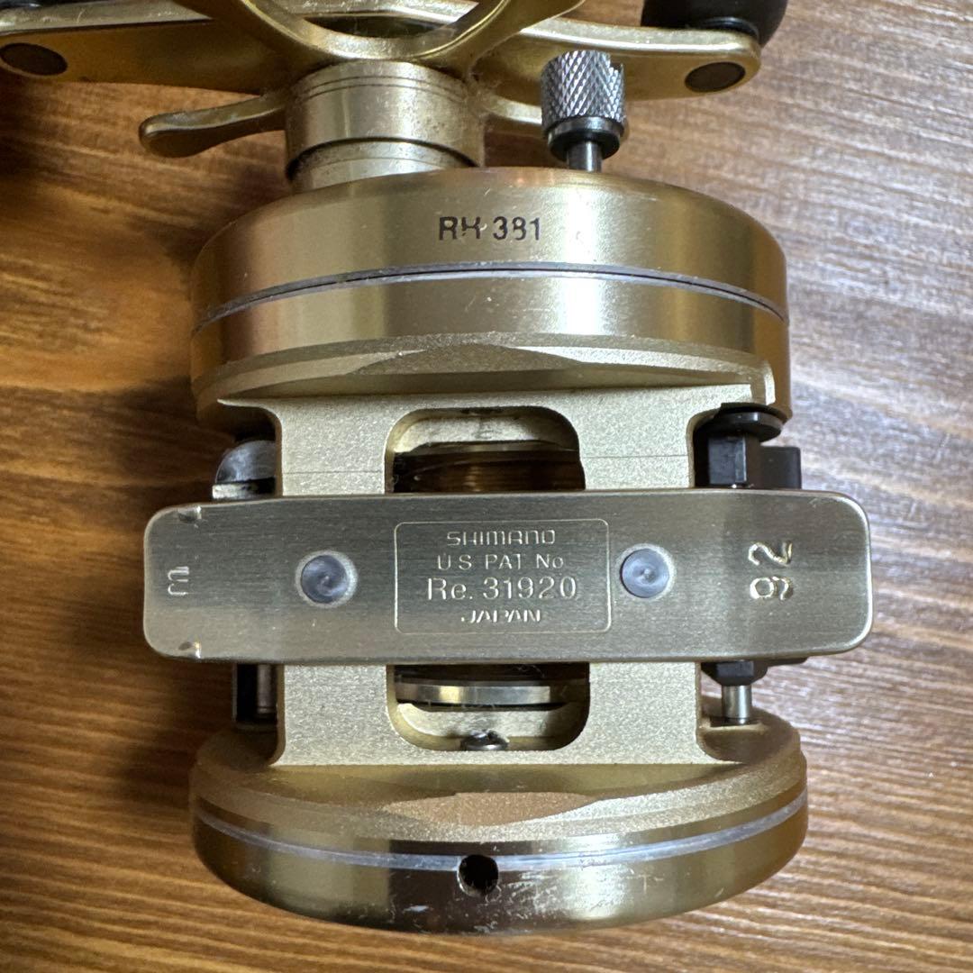SHIMANO CALCUTTA ゴールド リール