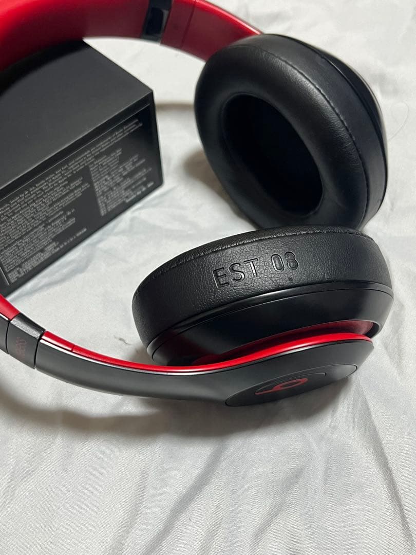 Beats Studio3 Wireless ブラック/レッド