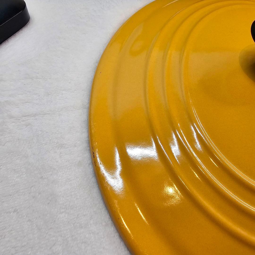Le Creuset ル・クルーゼ 両手鍋 20cm 廃盤カラー サーモンピンク