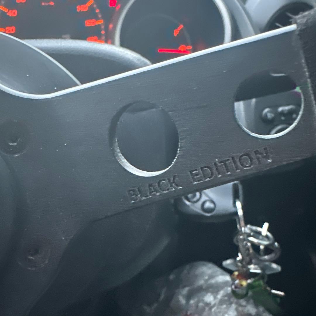 MOMO BLACK EDITION ステアリングホイール