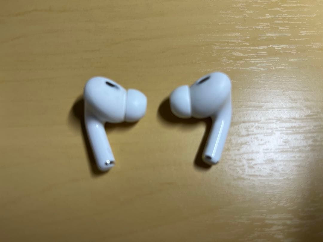 AirPods Pro2本体 充電ケース付き【ライトニング】
