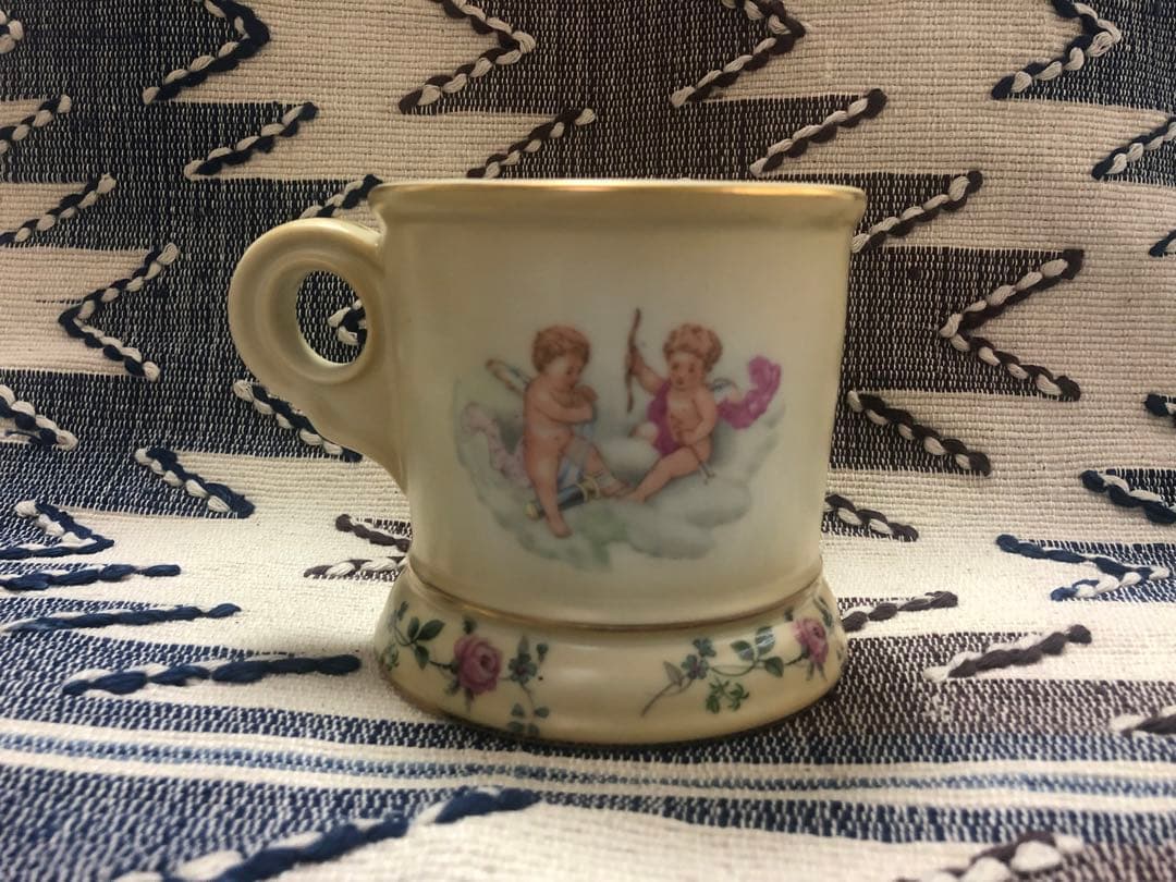 ●アンティークなシェービングマグカップ　エンジェル！