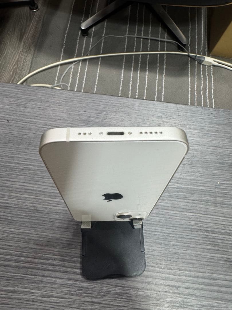 美品 iPhone13 128GB 白　SIMフリー　90%