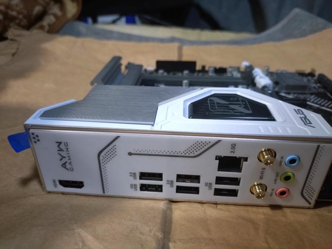 マザーボード ASUS B860M AYW GAMING WIFI