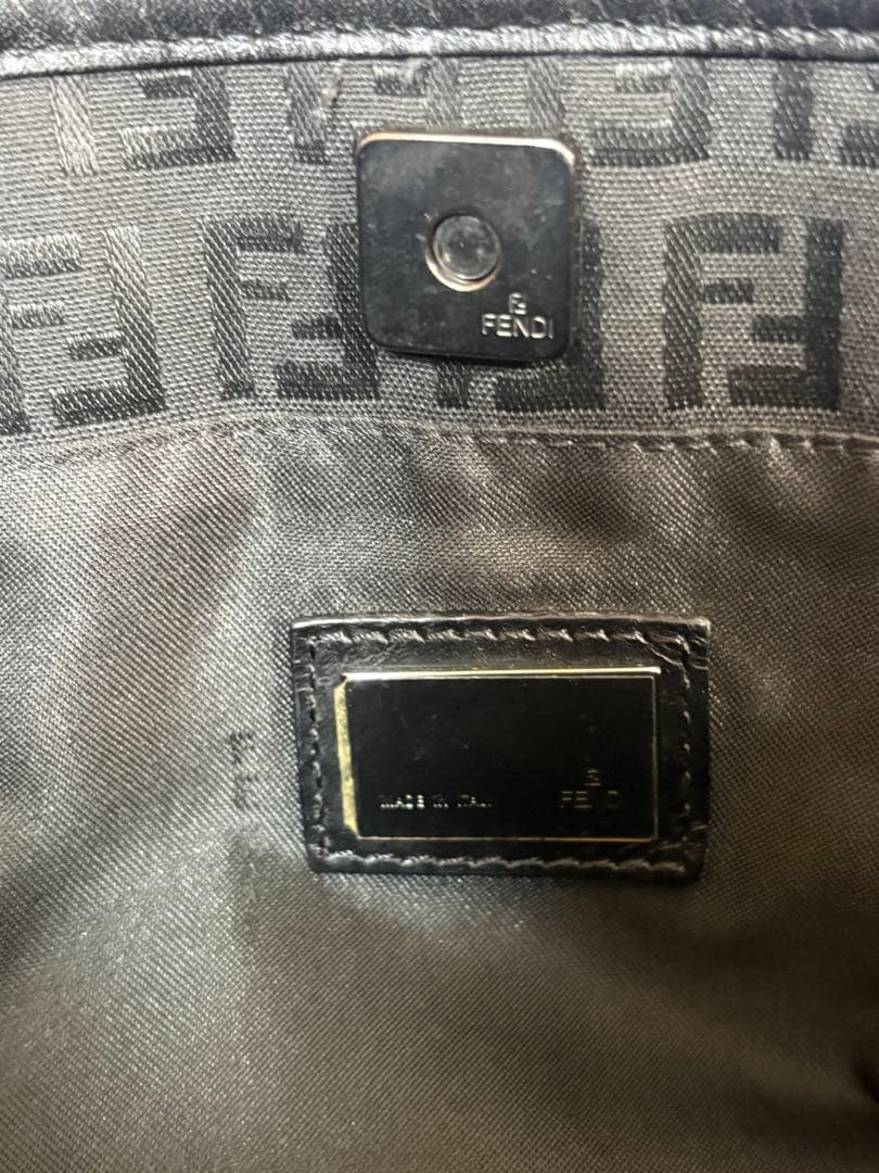 【美品】FENDI ハンドバッグ　ミニトートバッグ ズッカ ブラック