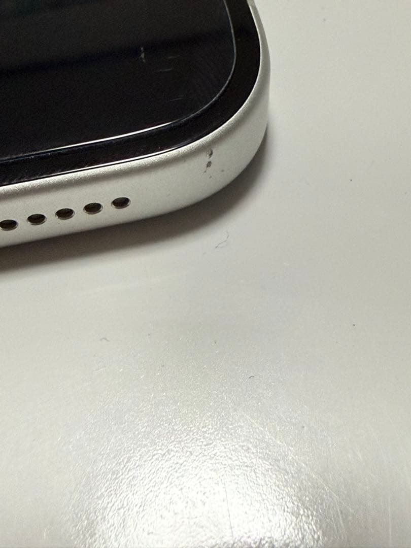 Apple iPhone 16無印ホワイト本体