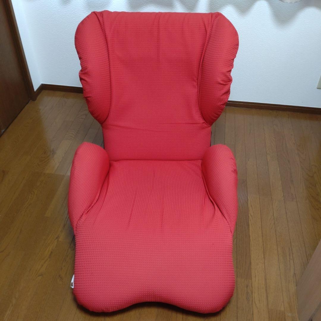 レッドリクライニングチェア