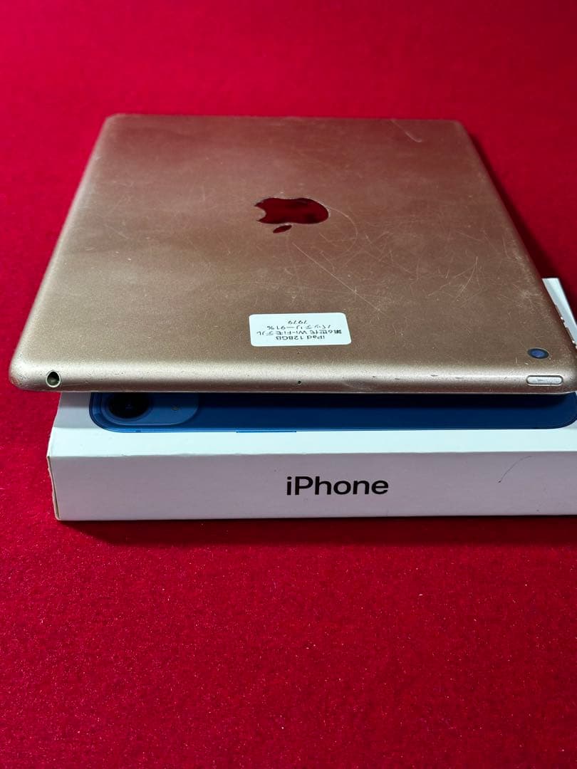 【7979】iPad第6世代 128GB Wi-Fiモデルバッテリー91％