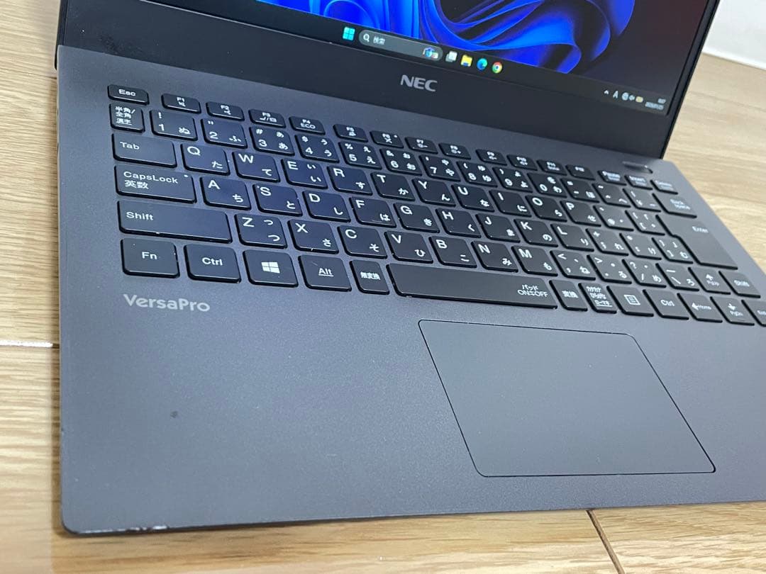 Windowsノート本体 NEC VersaPro FHD Core i7-8565U SSD256GB