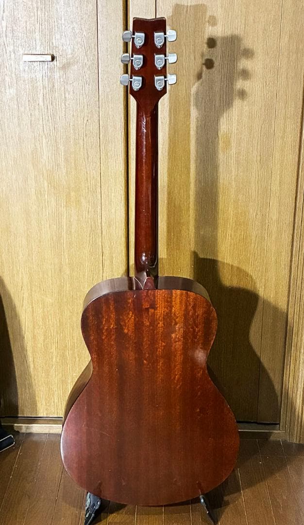 ひ*き様 ★　赤ラベル並みに鳴ります！綺麗な音色!ビンテージ　ヤマハFG130