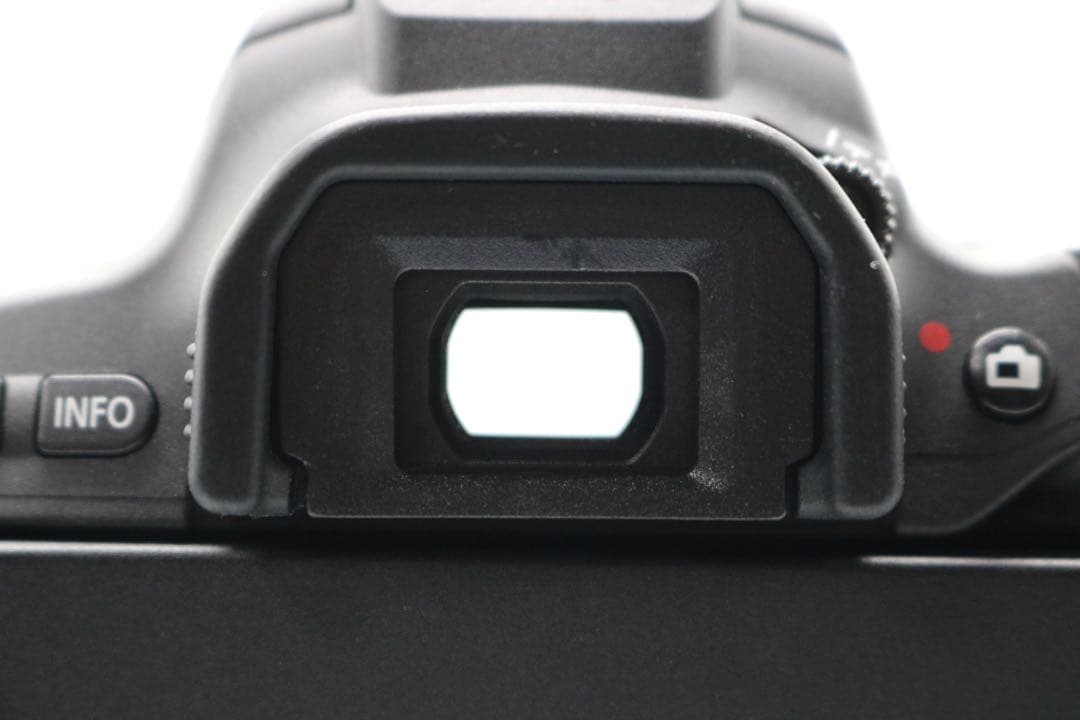 ボディ新品級 【Canon EOS Kiss X9 ダブルレンズセット】 保証◎