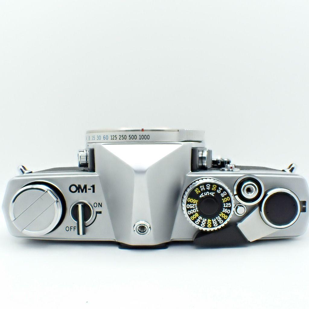 【動作確認済美品】OLYMPUS OM-1 ボディシルバー 新品電池&動作保証付