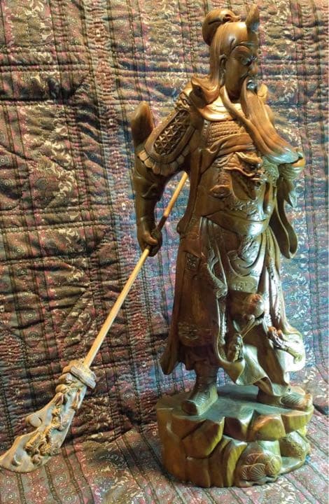 関羽一刀彫り 木製