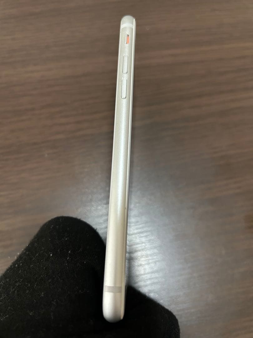 iPhone8 シルバー 64GB SIMフリー 初期化済み iFace付き