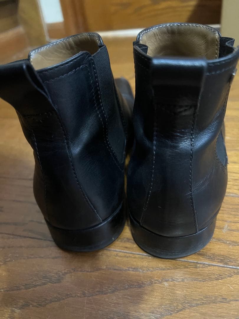 Louis Vuitton ブラックレザー サイドゴアブーツ