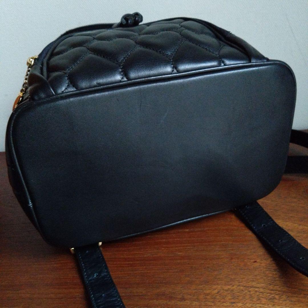 美品❗️　MOSCHINO　ヴィンテージ　キルティングレザー　リュック　ハート