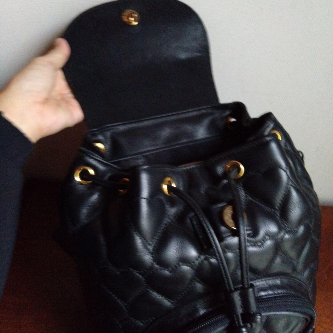 美品❗️　MOSCHINO　ヴィンテージ　キルティングレザー　リュック　ハート