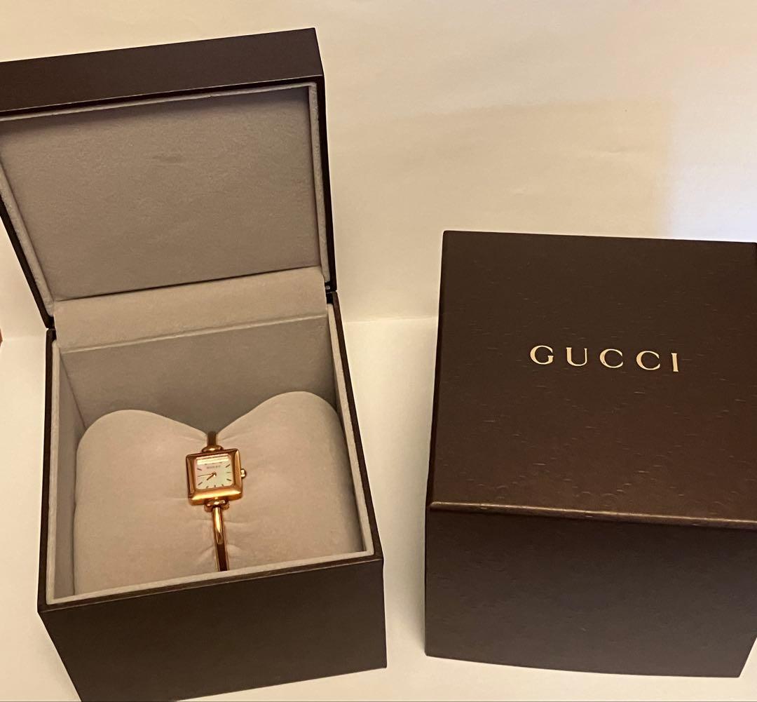 GUCCI スクエアバングルウォッチ 1900L ゴールド レディース