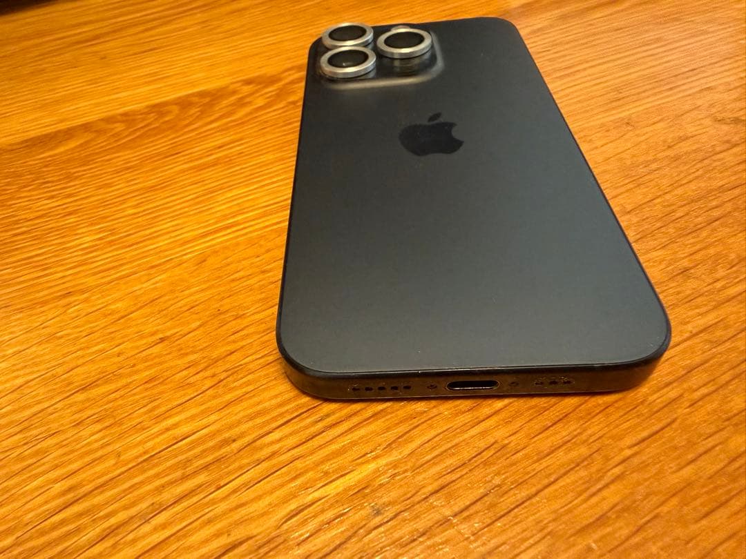 Apple iPhone 15 Pro 512GB casetifyケース付き