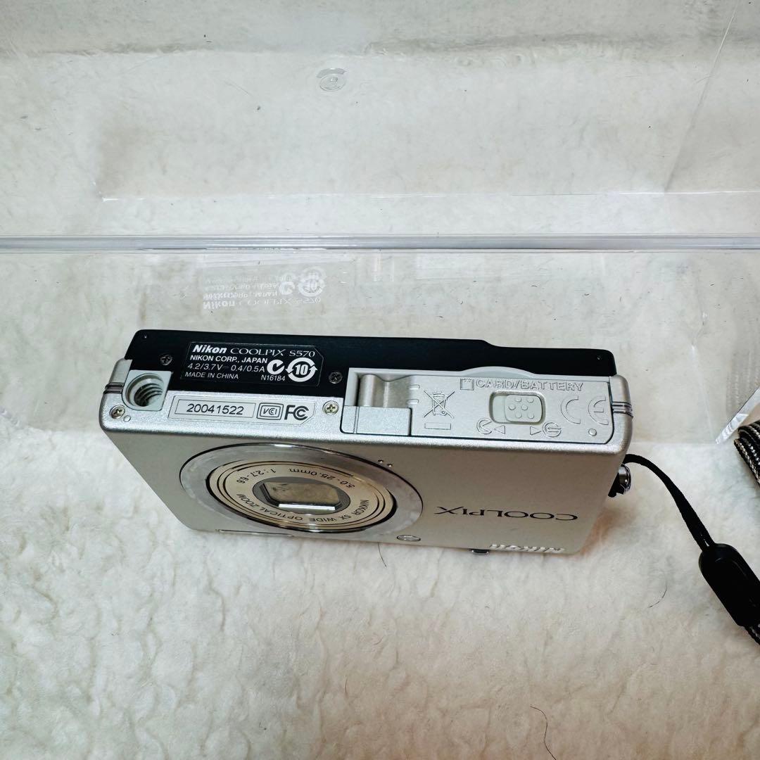 美品✨Nikon COOLPIX S570 シルバー 動作確認済み 付属品あり