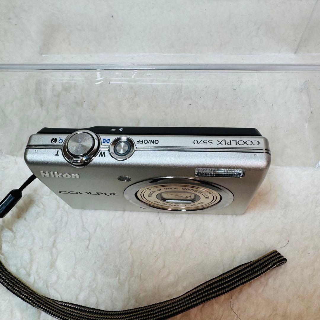 美品✨Nikon COOLPIX S570 シルバー 動作確認済み 付属品あり