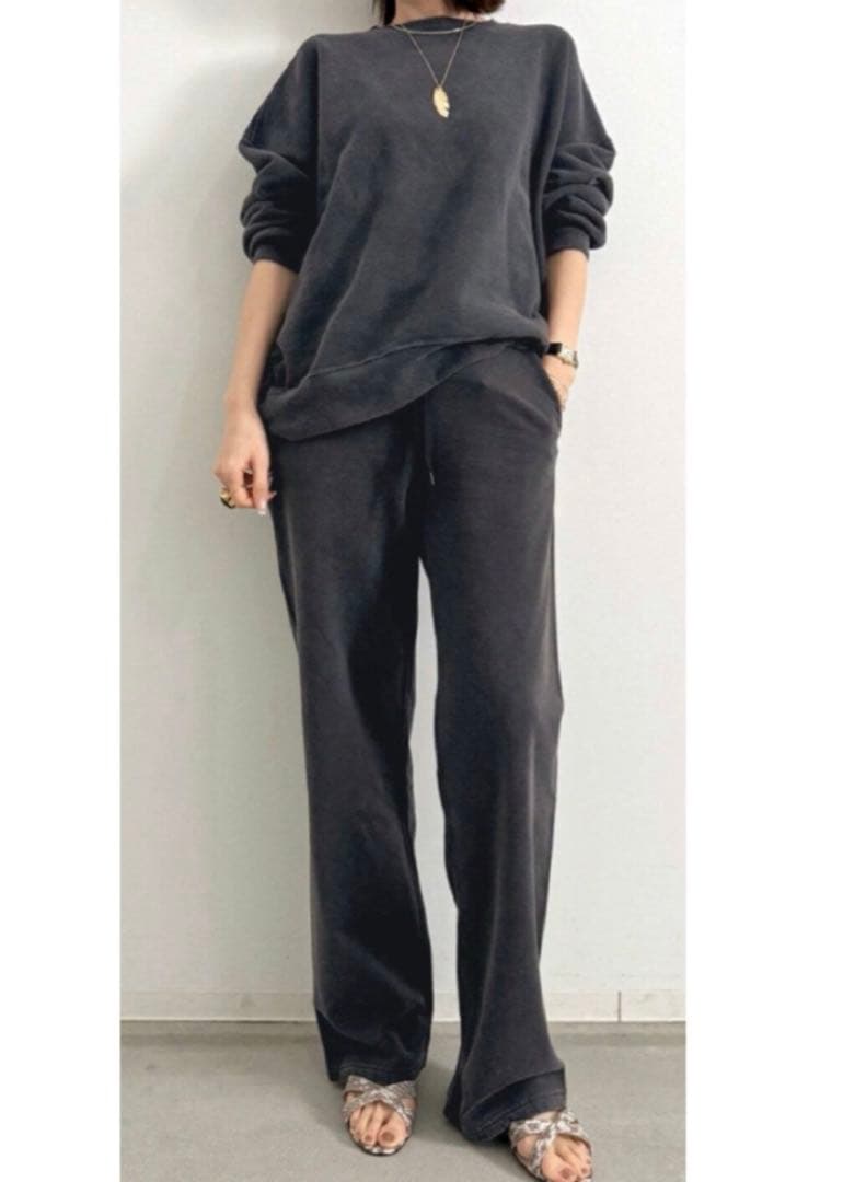 新品　REMI RERIEF アパルトモン　CREW NECK SWEAT