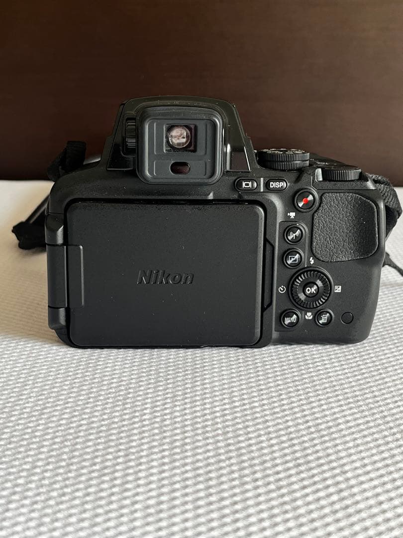 美品　Nikon COOLPIX P900 SDカード64GB付き