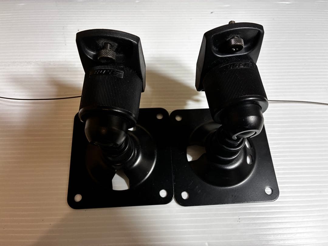 【良品】BOSE スピーカー 111AD 天井 壁掛け ブラケット付き