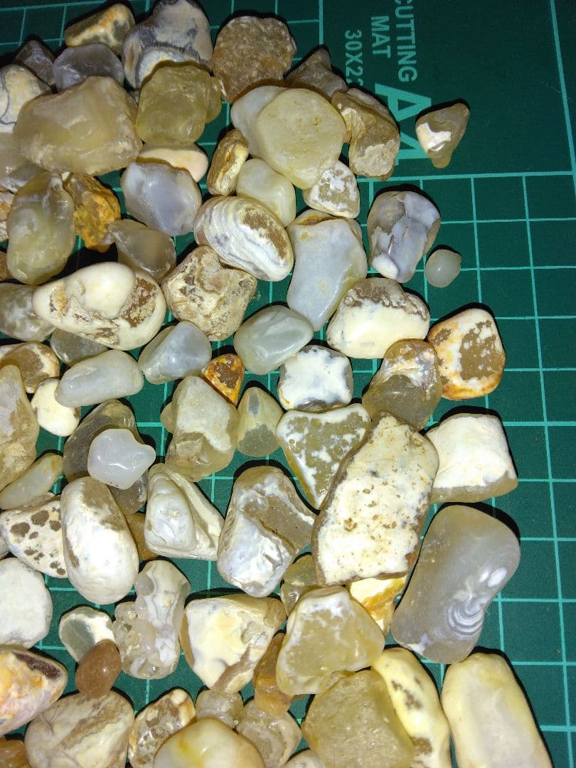 北海道各地産　瑪瑙　瑪瑙原石 鉱物標本　天然石　宝石　厳選美品