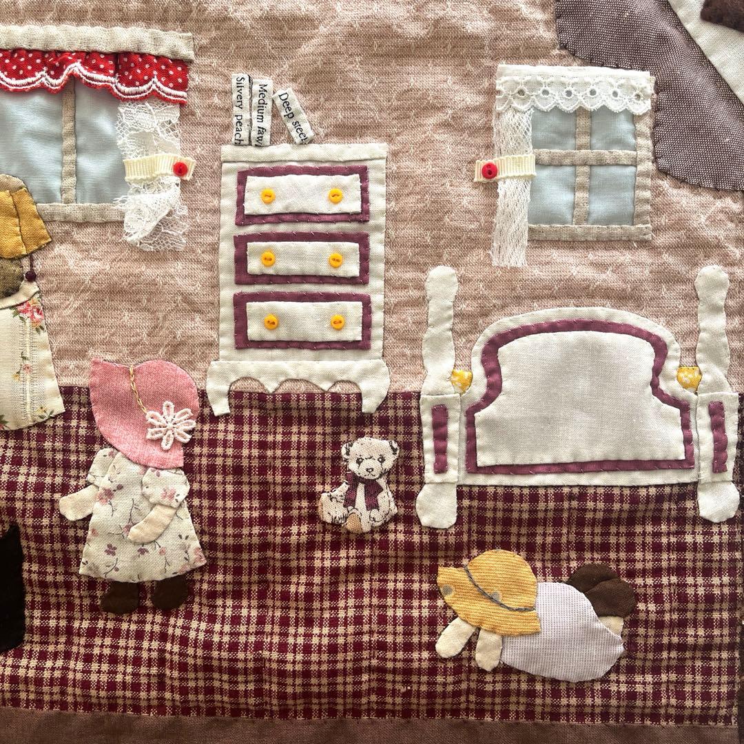 パッチワークタペストリー　ハウスのキルト