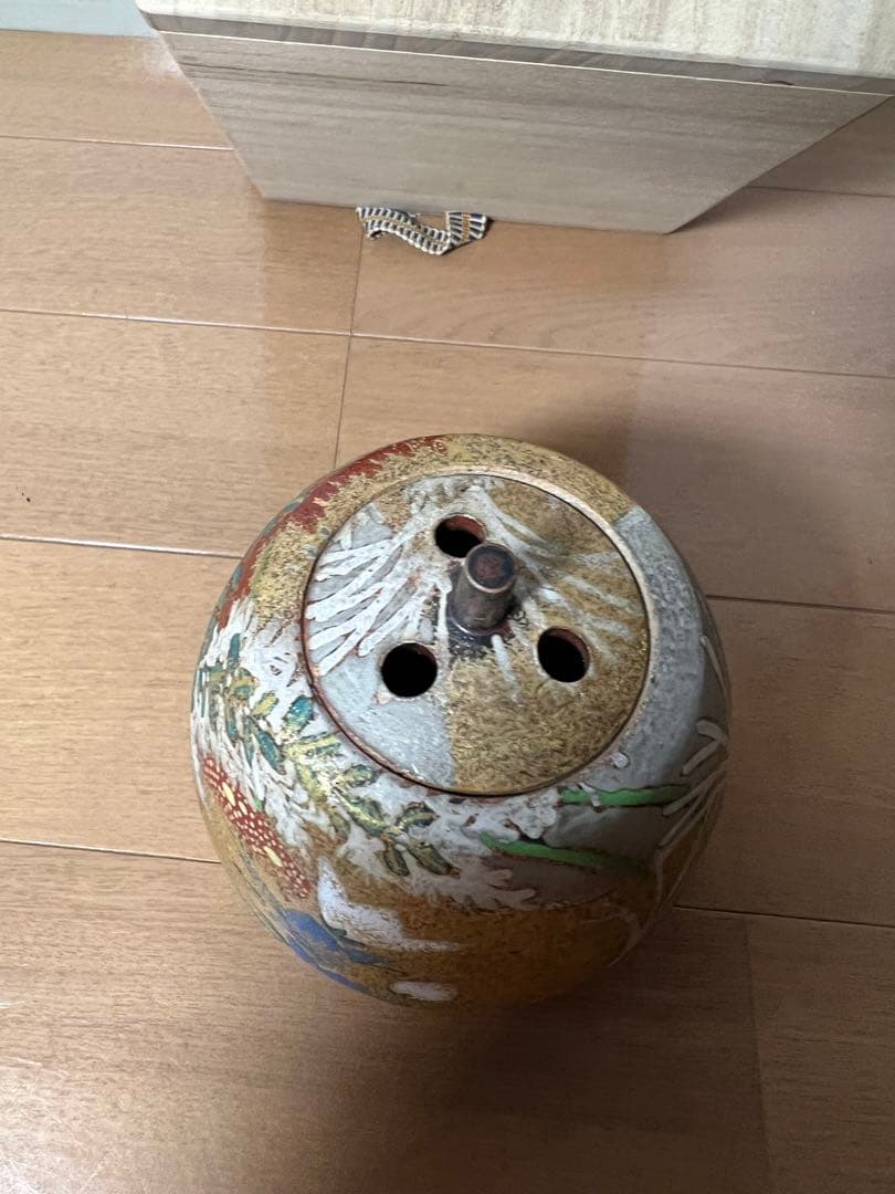 658 九谷焼❓　香炉　未使用