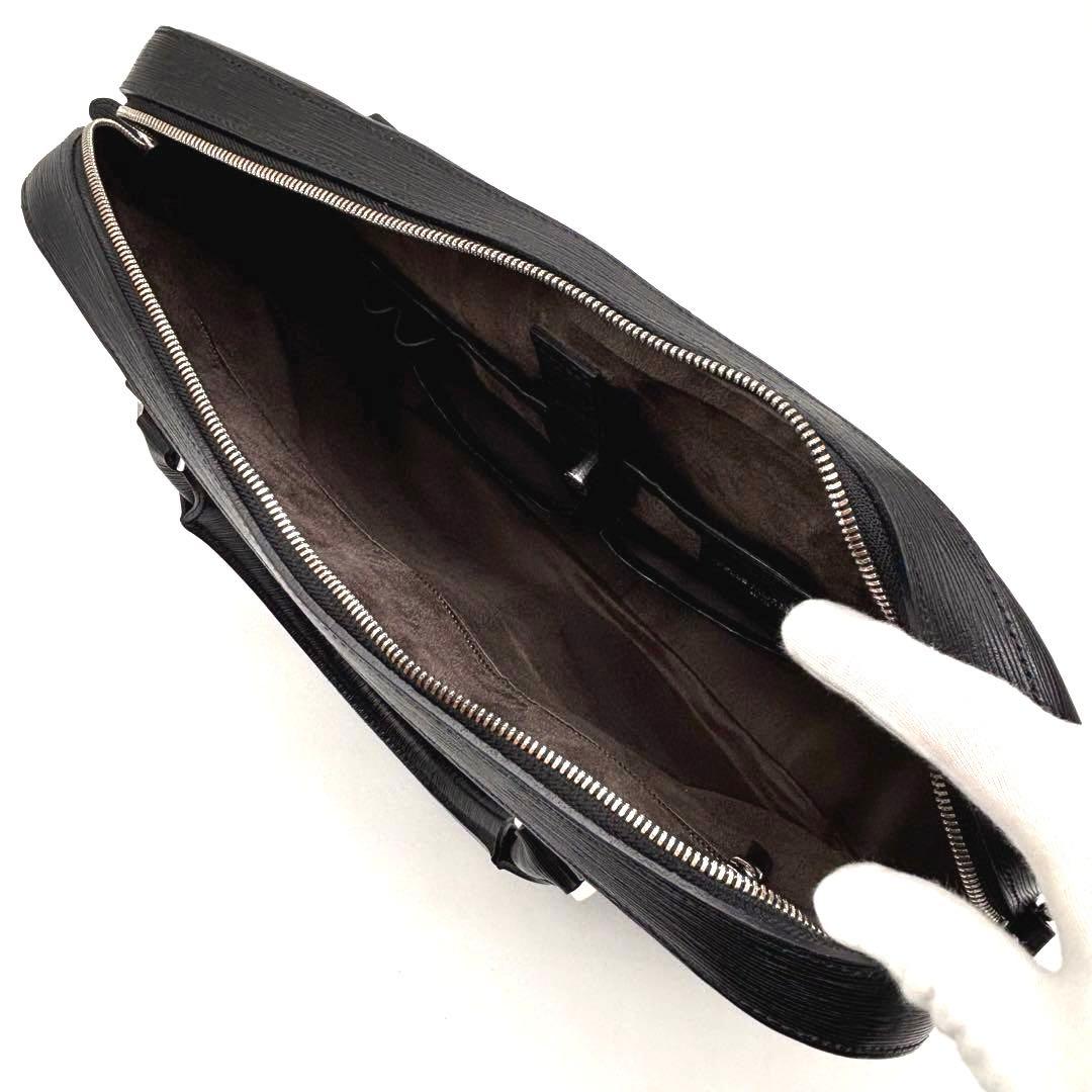 ✨極美品✨タグ付✨ペッレモルビダ　キャピターノ　2way　B4可　保存袋付き　黒