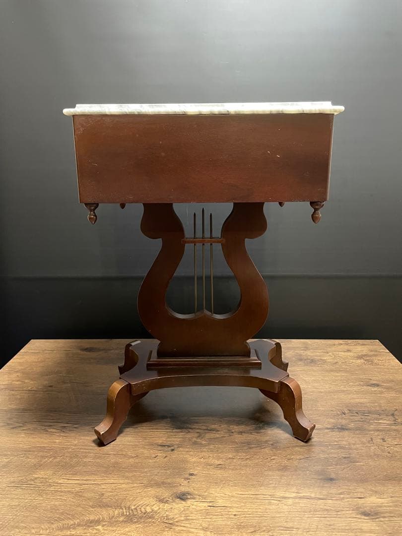 イタリア製　大理石　ハープ　サイドテーブル