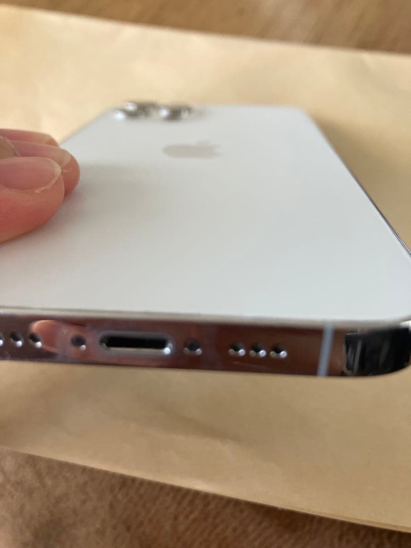 Apple iPhone 12 Pro 白 本体　ジャンク品