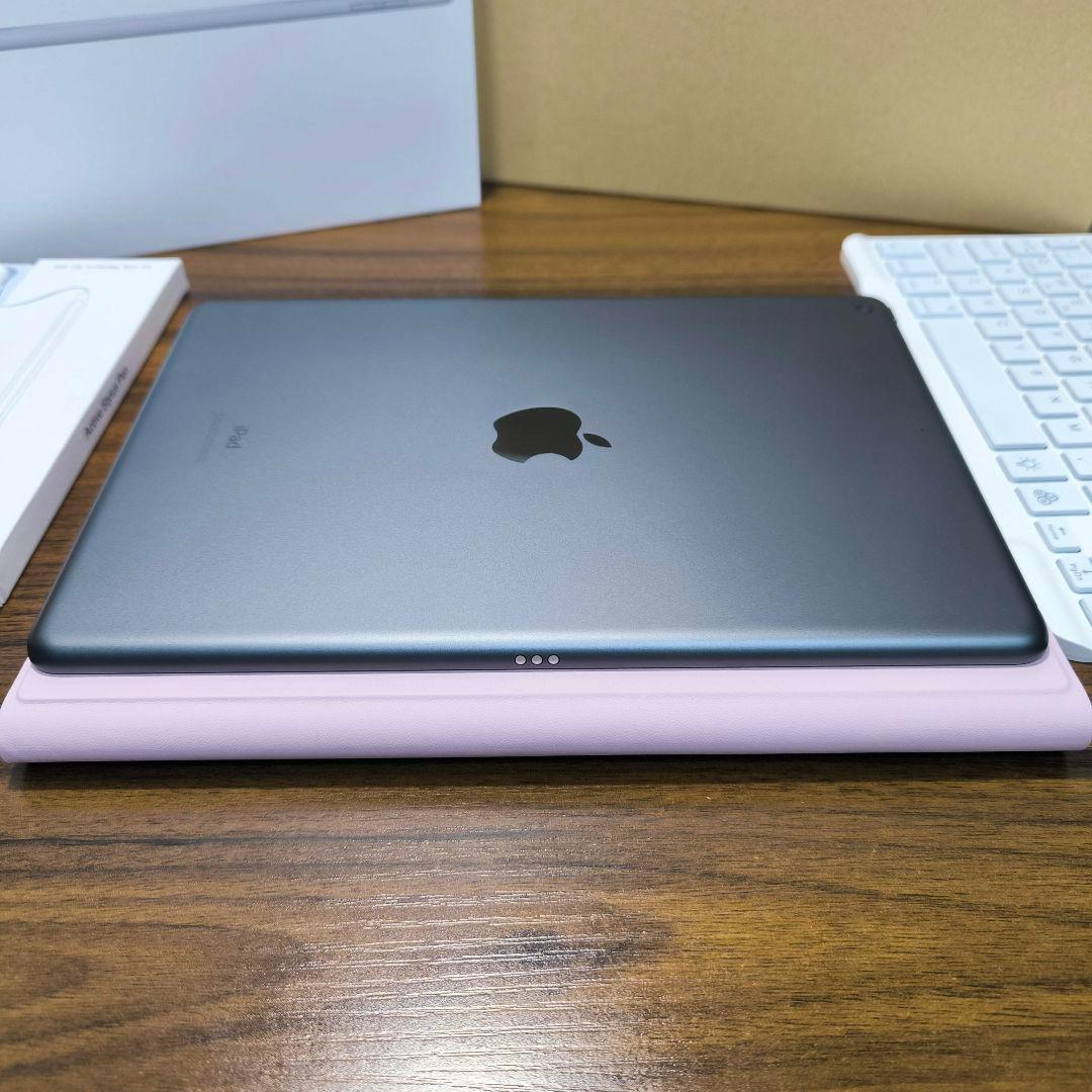 Chery iPad 第9世代 64GB、タッチペン、キーボードとケース