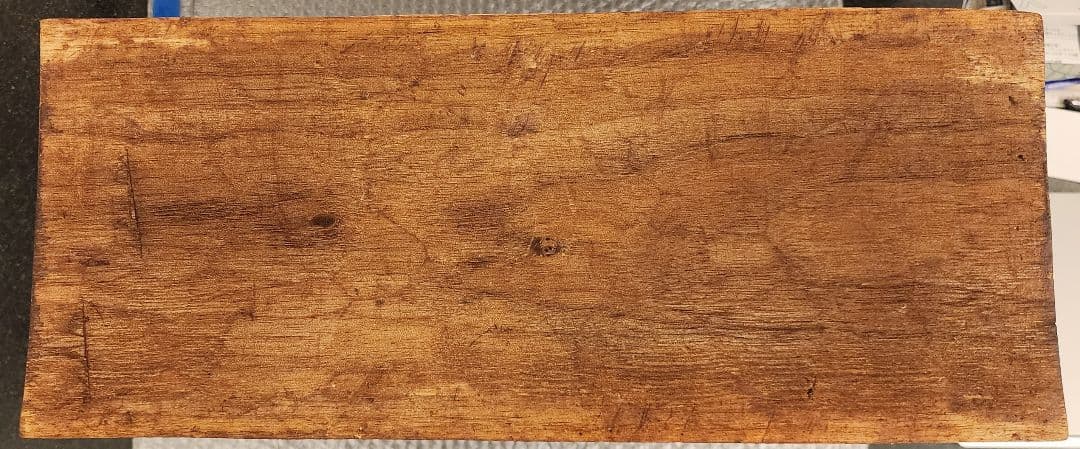 木製象の置物 彫刻模様付き