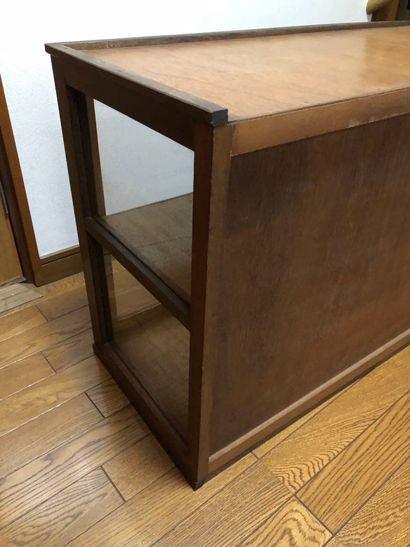 昭和レトロ古家具　ガラス3面仕様　飾り棚　ディスプレイ棚　収納棚