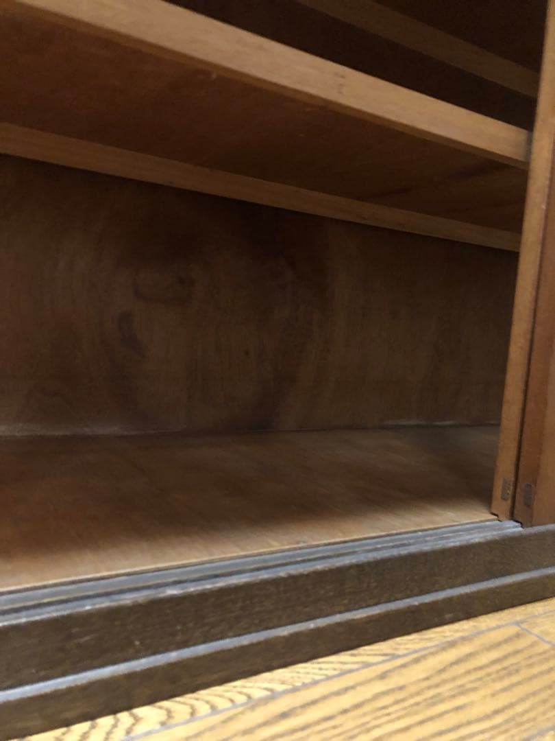 昭和レトロ古家具　ガラス3面仕様　飾り棚　ディスプレイ棚　収納棚