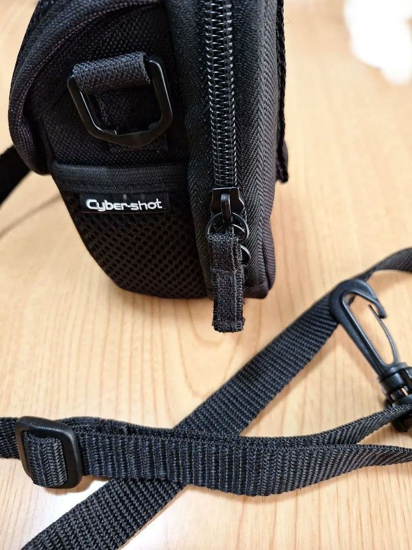 SONY Cyber−Shot DSC-HX5V　ケース、三脚付き