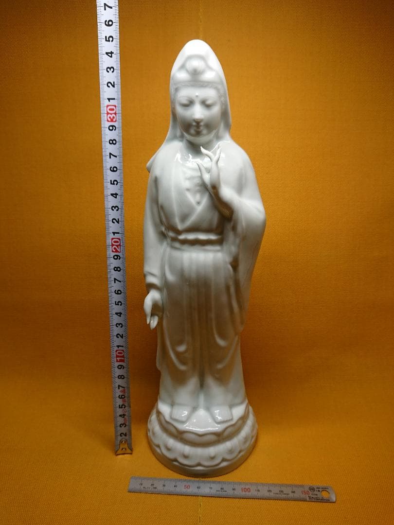 【美品】仏教美術　観音　仏像　白磁　置物　インテリア　工芸品　美術品　A1240