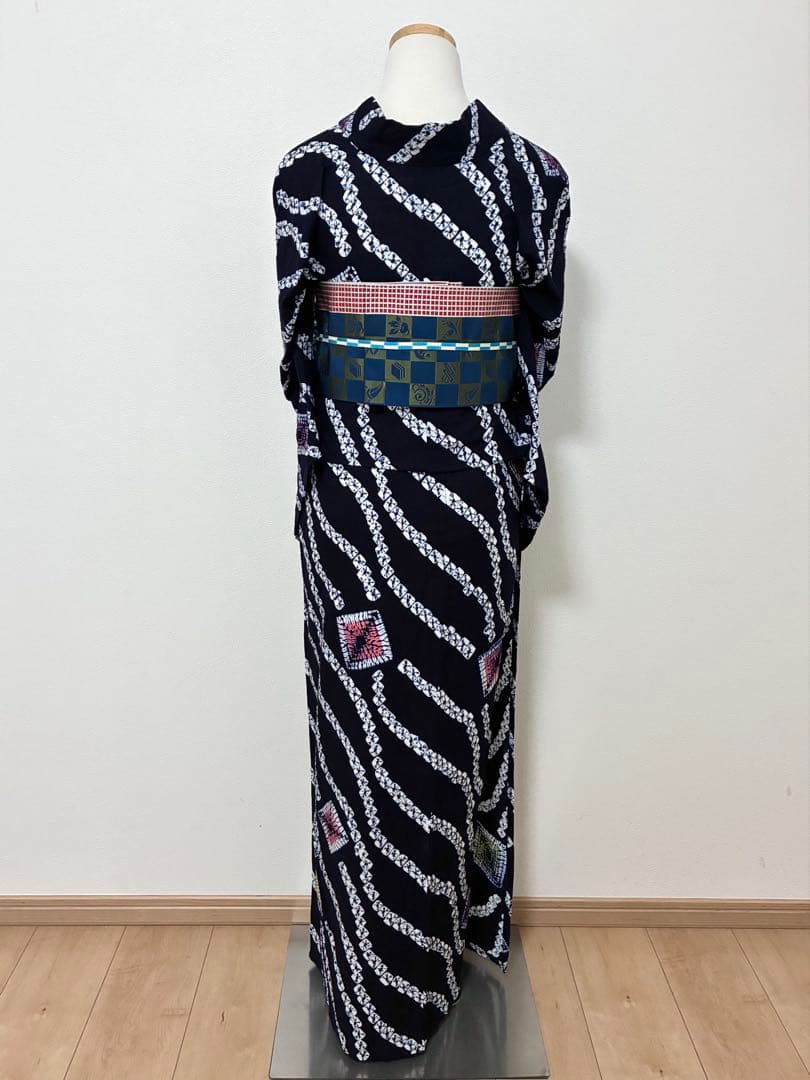 浴衣　有松鳴海絞り　流線にスクエア　裄67cm