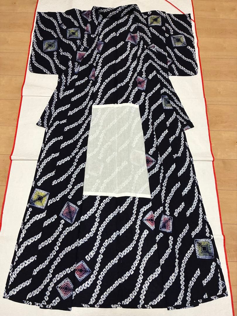 浴衣　有松鳴海絞り　流線にスクエア　裄67cm